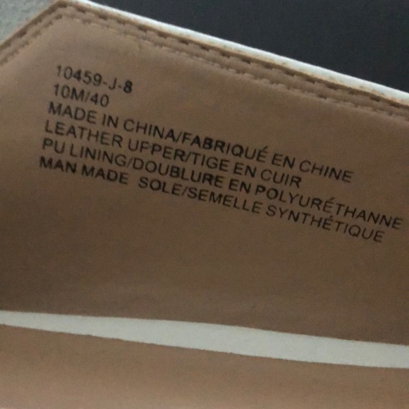 Saks Fifth Avenue Collapse Leather Flats. New.  10 - Picture 5 of 6